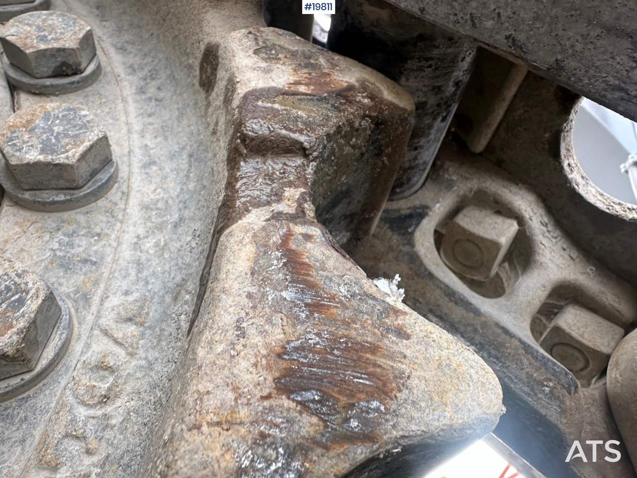 Ekskavator Volvo EC300 EL: gambar 19