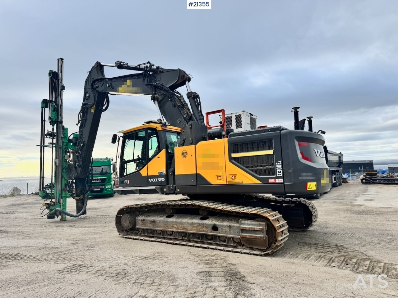 Volvo EC300 EL - Ekskavator perayap: gambar 4 Volvo EC300 EL - Ekskavator perayap: gambar 4