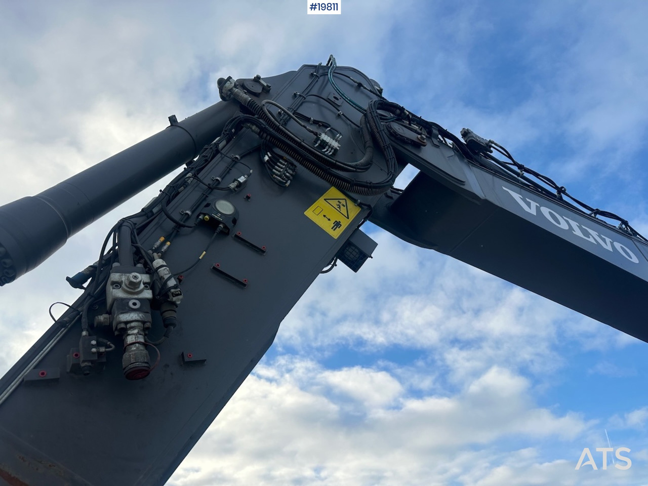 Ekskavator Volvo EC300 EL: gambar 13