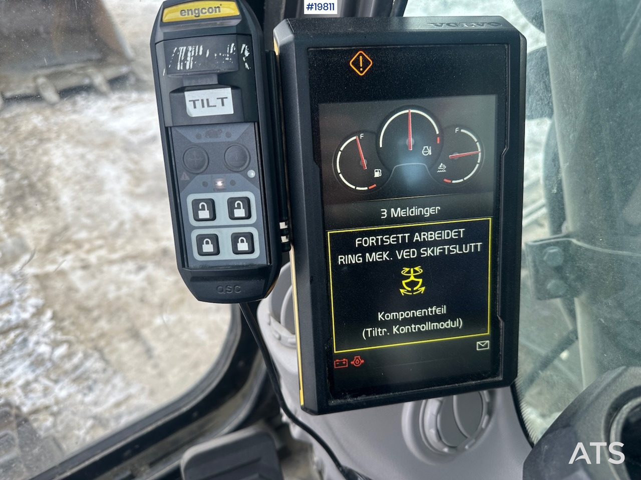 Ekskavator Volvo EC300 EL: gambar 37