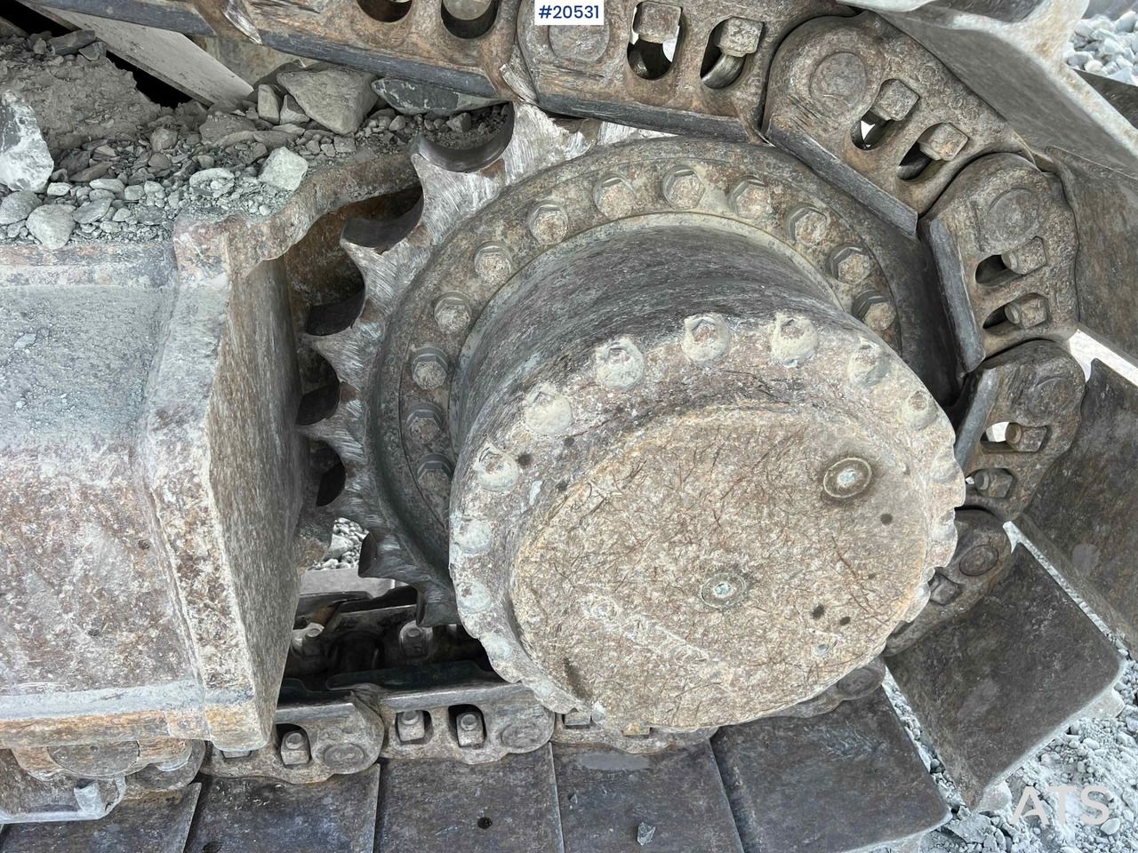 Ekskavator perayap Volvo EC480E: gambar 27