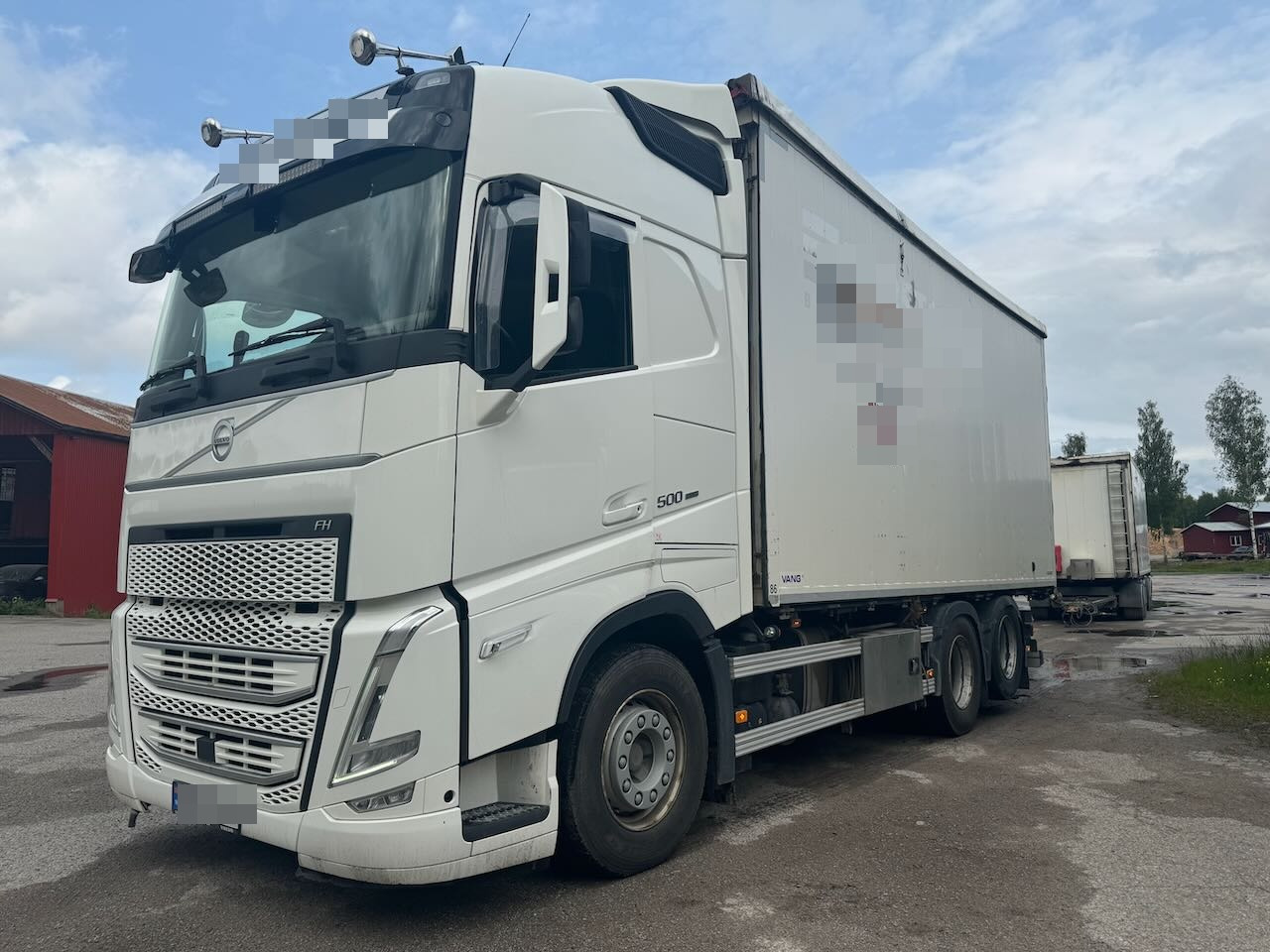 Volvo FH500 - Truk box: gambar 1 Volvo FH500 - Truk box: gambar 1