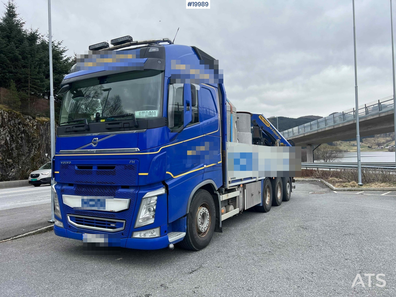 Volvo FH540 - Truk flatbed: gambar 1 Volvo FH540 - Truk flatbed: gambar 1