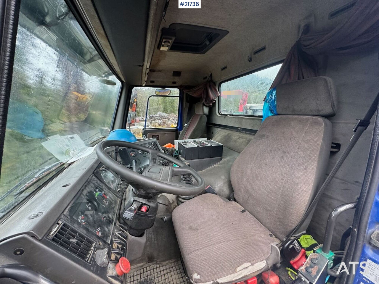 Truk derek Volvo FL12: gambar 15