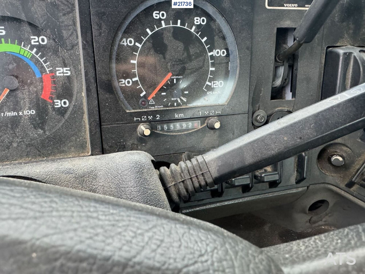 Truk derek Volvo FL12: gambar 20