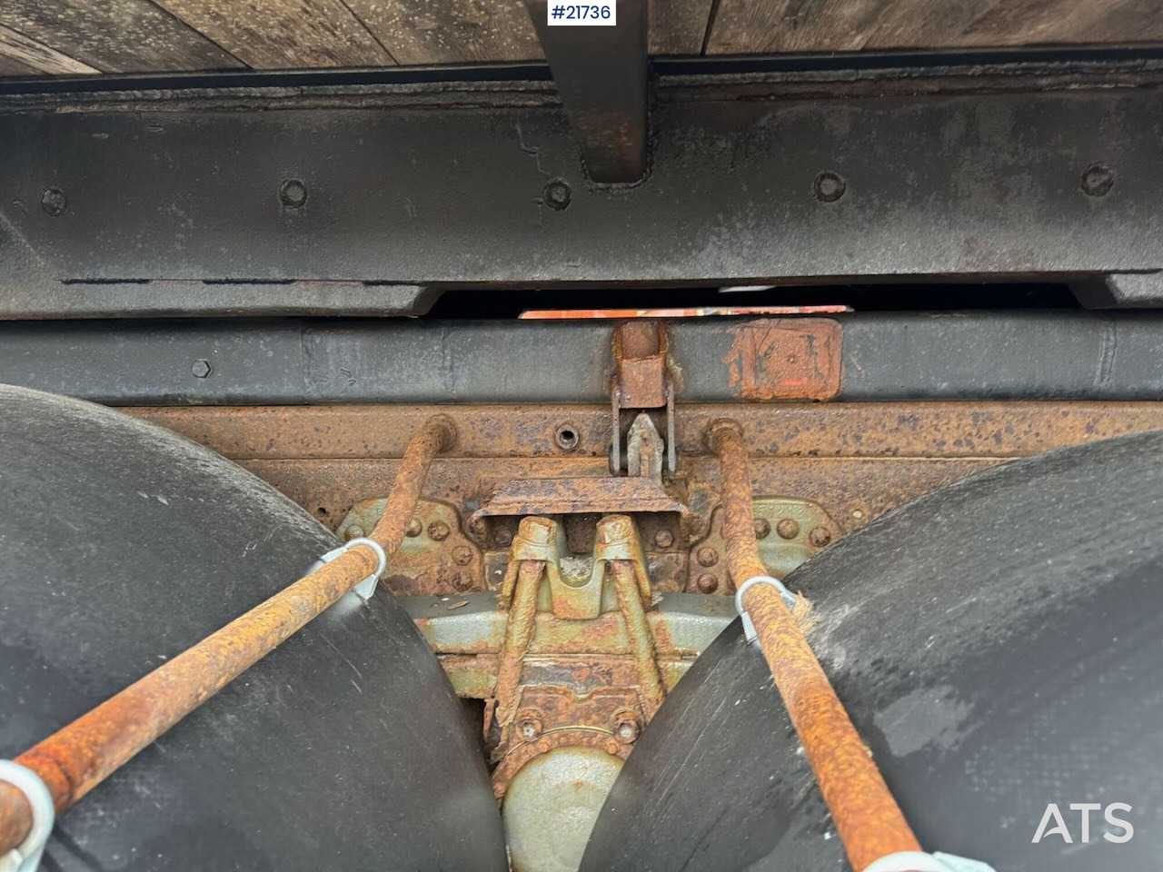 Truk derek Volvo FL12: gambar 13