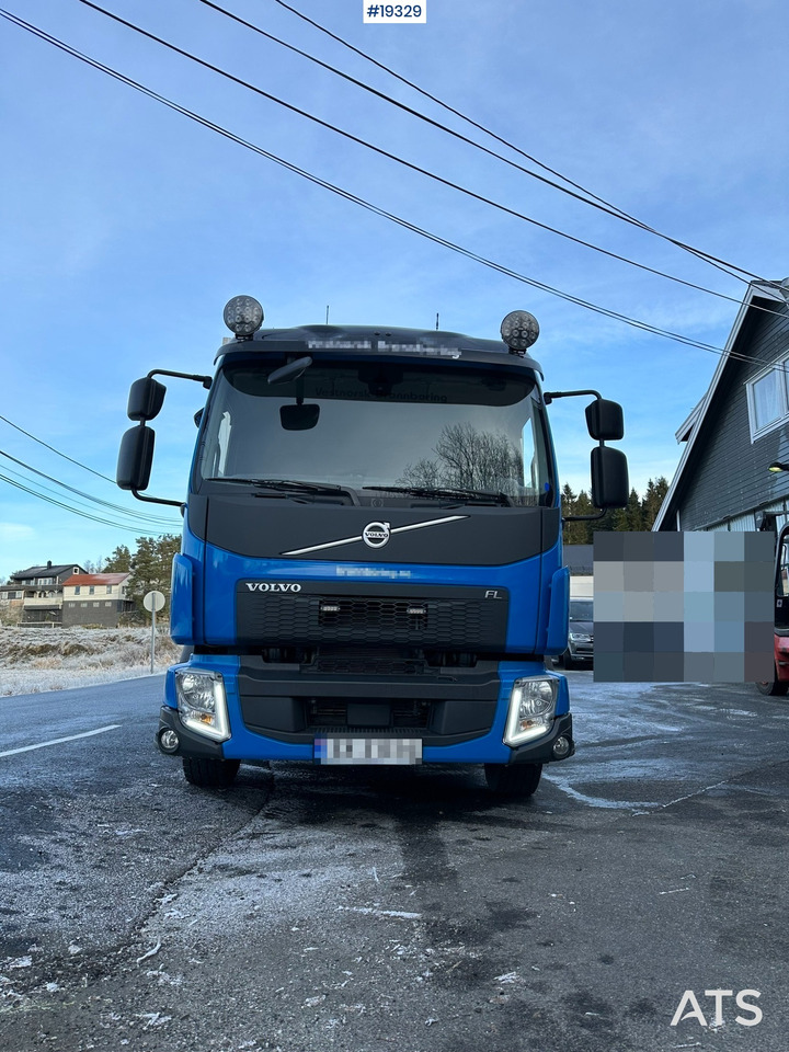 Volvo FL250 - Truk box: gambar 5 Volvo FL250 - Truk box: gambar 5