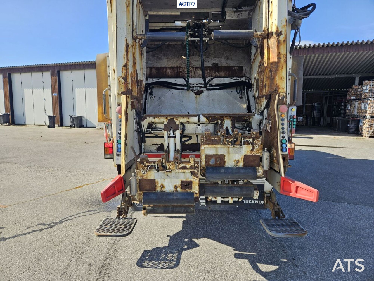 Volvo FM370 6x2 1-kammer komprimatorbil med Zoeller påbygg - Truk sampah: gambar 4 Volvo FM370 6x2 1-kammer komprimatorbil med Zoeller påbygg - Truk sampah: gambar 4