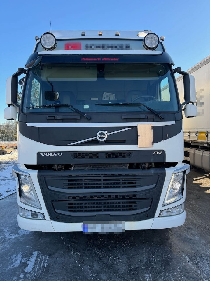 Volvo FM370 - Truk box: gambar 2 Volvo FM370 - Truk box: gambar 2