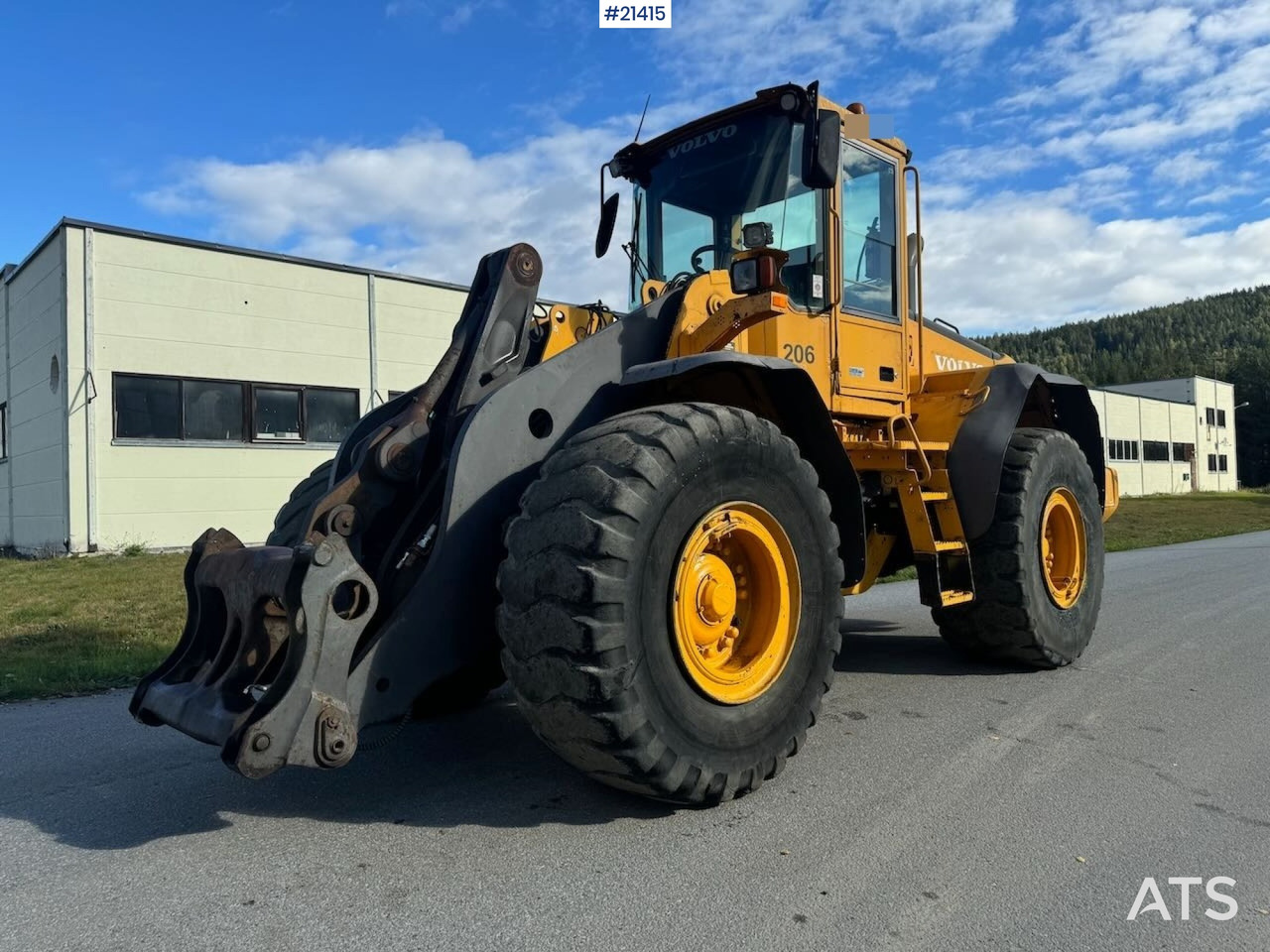 Volvo L110E - Wheel loader: gambar 1 Volvo L110E - Wheel loader: gambar 1