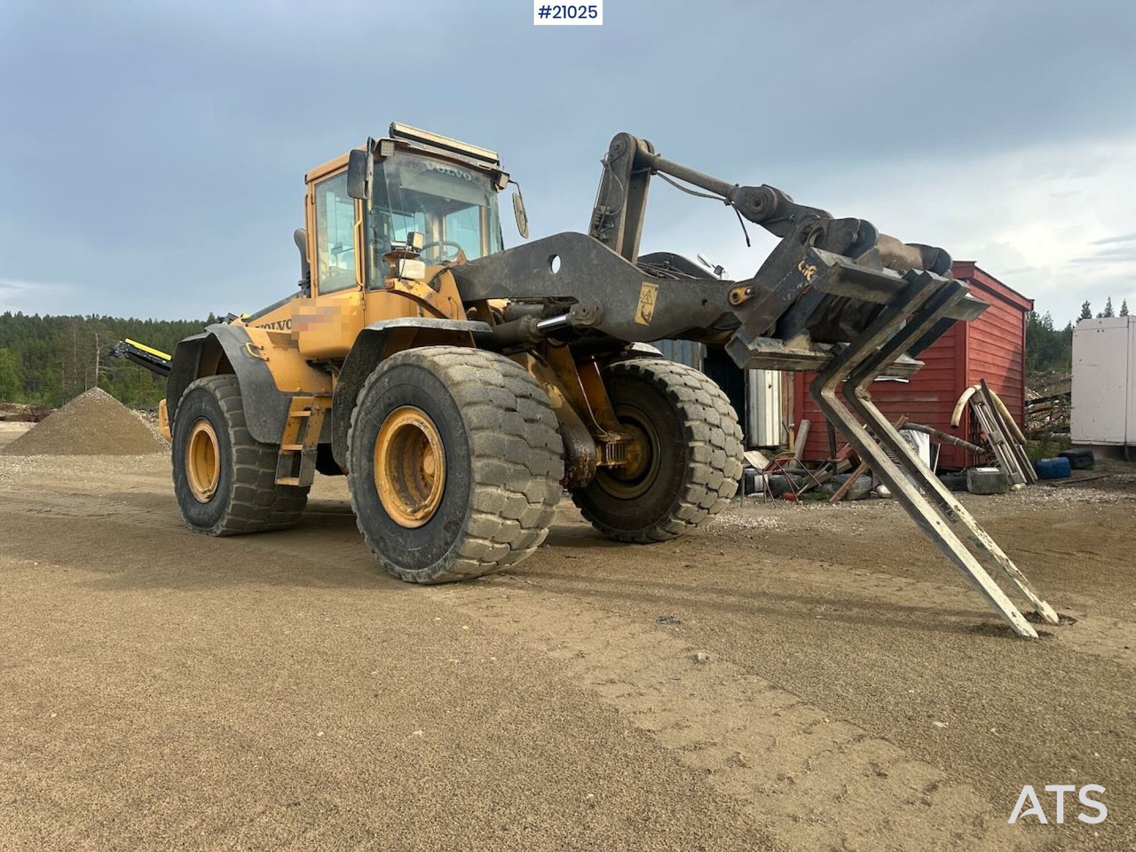 Volvo L120E hjullaster m/ vekt, skuffe og overhalt motor - Wheel loader: gambar 1 Volvo L120E hjullaster m/ vekt, skuffe og overhalt motor - Wheel loader: gambar 1