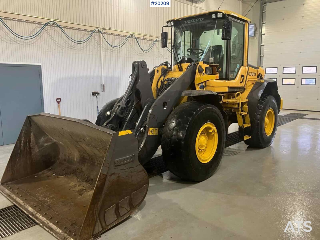 Volvo L70F - Wheel loader: gambar 1 Volvo L70F - Wheel loader: gambar 1