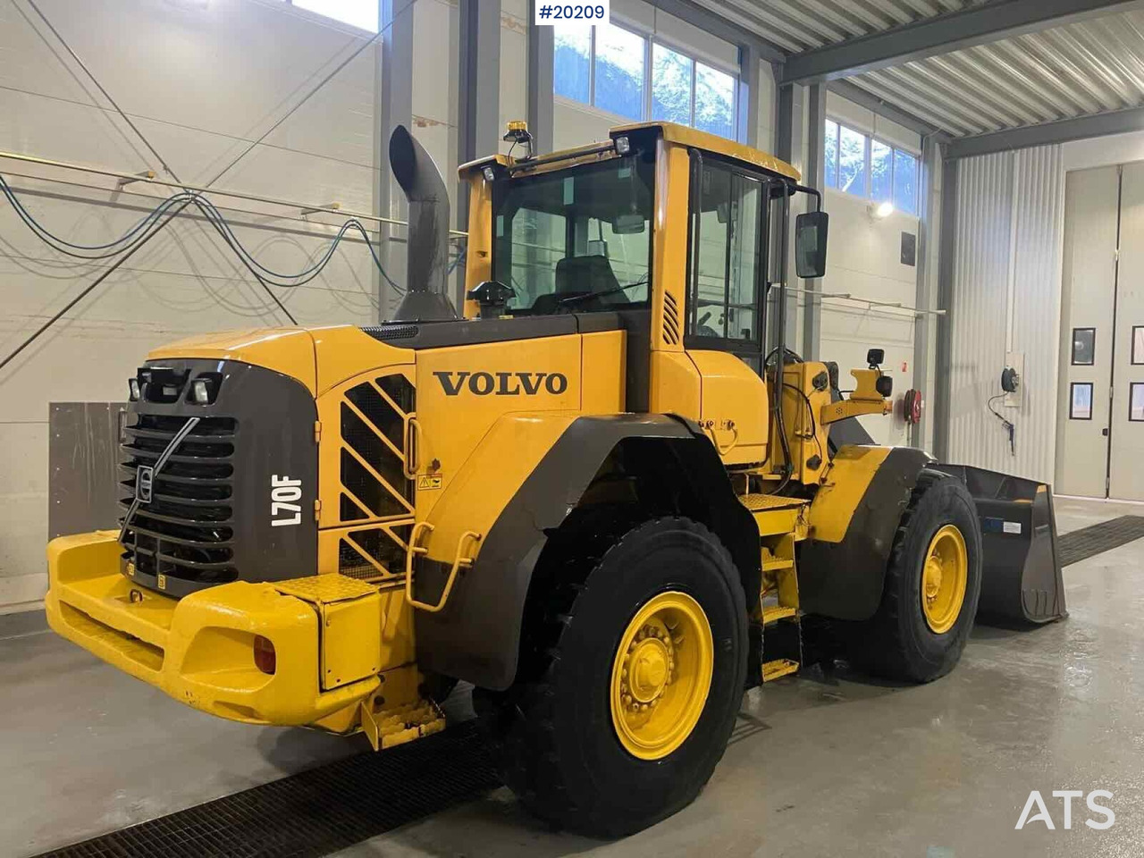 Volvo L70F - Wheel loader: gambar 4 Volvo L70F - Wheel loader: gambar 4