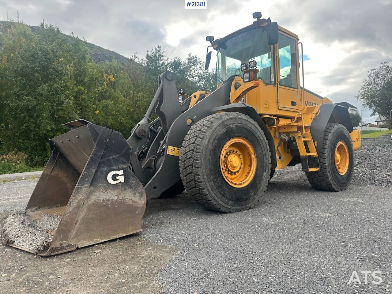 Volvo L90E hjullaster. SE VIDEO - Wheel loader: gambar 2 Volvo L90E hjullaster. SE VIDEO - Wheel loader: gambar 2