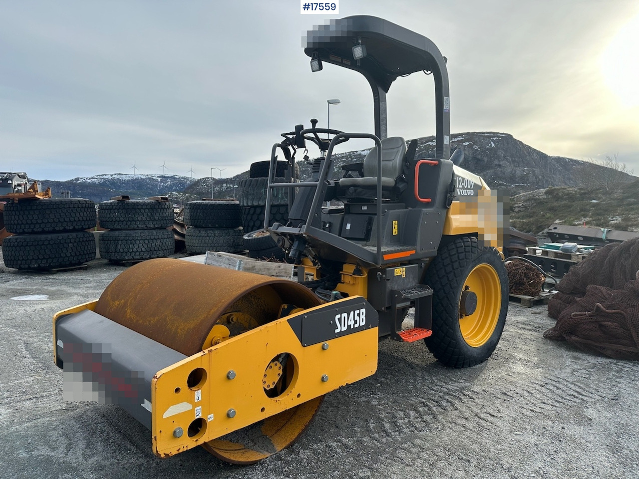 Volvo SD45B - Pemadat: gambar 4 Volvo SD45B - Pemadat: gambar 4