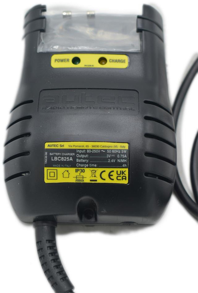 Autec original charger LBC825A - Sistem listrik untuk Derek pemuat: gambar 4 Autec original charger LBC825A - Sistem listrik untuk Derek pemuat: gambar 4