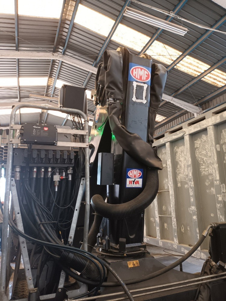 HMF 1643 - Derek pemuat: gambar 1 HMF 1643 - Derek pemuat: gambar 1