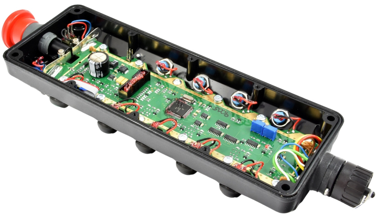 Radio controller top section 9857354 - Sistem listrik untuk Derek pemuat: gambar 3 Radio controller top section 9857354 - Sistem listrik untuk Derek pemuat: gambar 3