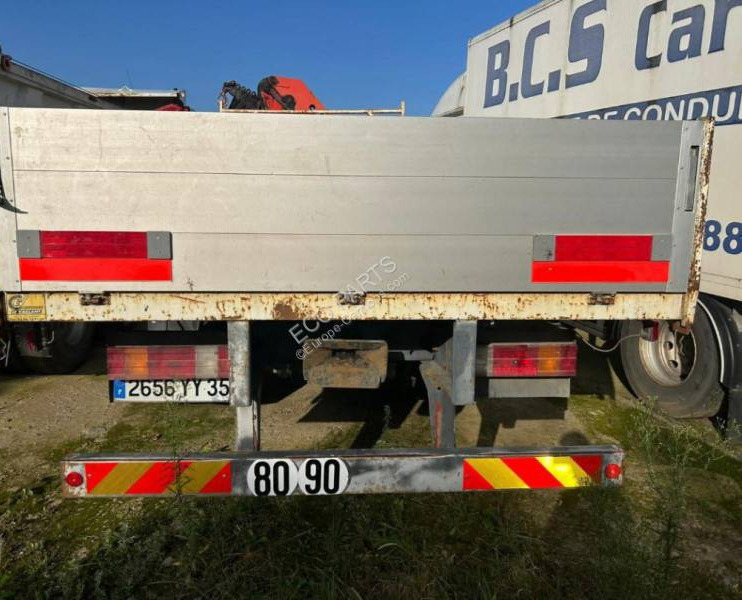 Mercedes 1824 - Truk flatbed: gambar 2 Mercedes 1824 - Truk flatbed: gambar 2