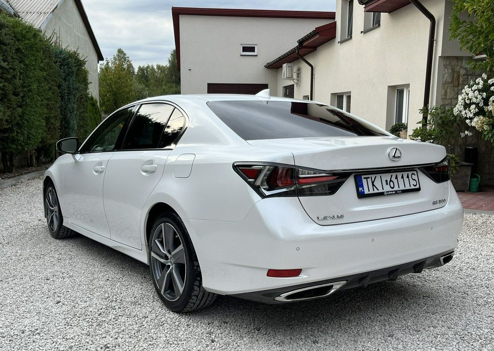 Lexus GS 200t / 300 Elegance - Mobil sedan: gambar 3 Lexus GS 200t / 300 Elegance - Mobil sedan: gambar 3