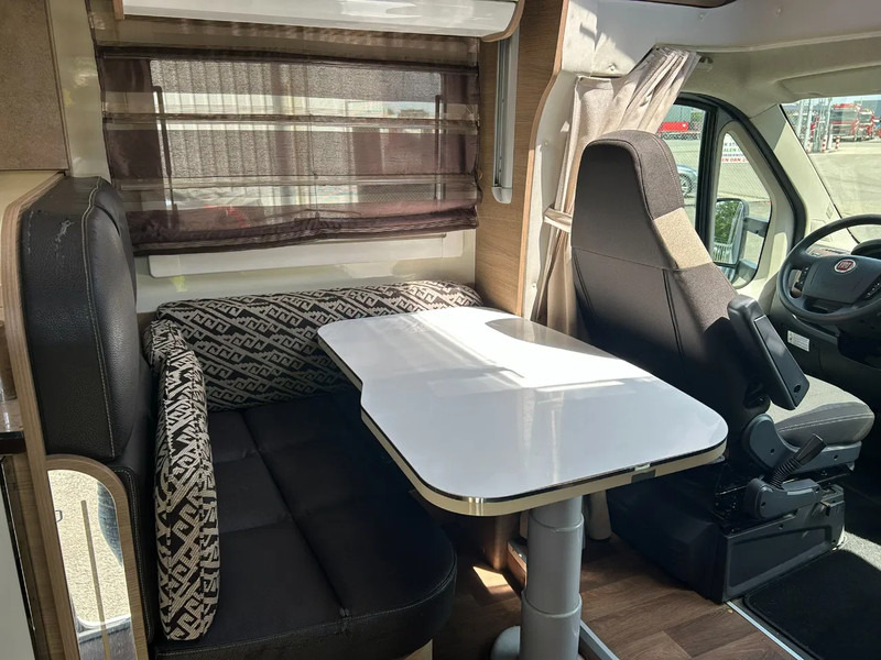 Elnagh T-LOFT 591 591 T-Loft 130 Multijet 4 mpersoons - Mobil rumah semi-terintegrasi: gambar 4 Elnagh T-LOFT 591 591 T-Loft 130 Multijet 4 mpersoons - Mobil rumah semi-terintegrasi: gambar 4
