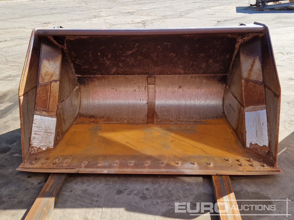 102" High Tip Front Loading Bucket to suit Volvo L90 - Ember: gambar 5 102" High Tip Front Loading Bucket to suit Volvo L90 - Ember: gambar 5