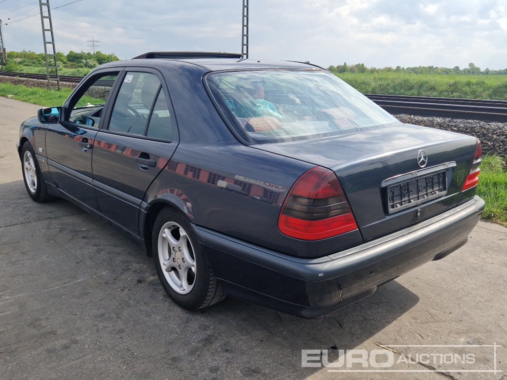 1998 Mercedes Petrol, Automatic, Sunroof, Spare Tyres (German Reg. Docs Available)(TÜV 07/25) - Mobil: gambar 3 1998 Mercedes Petrol, Automatic, Sunroof, Spare Tyres (German Reg. Docs Available)(TÜV 07/25) - Mobil: gambar 3