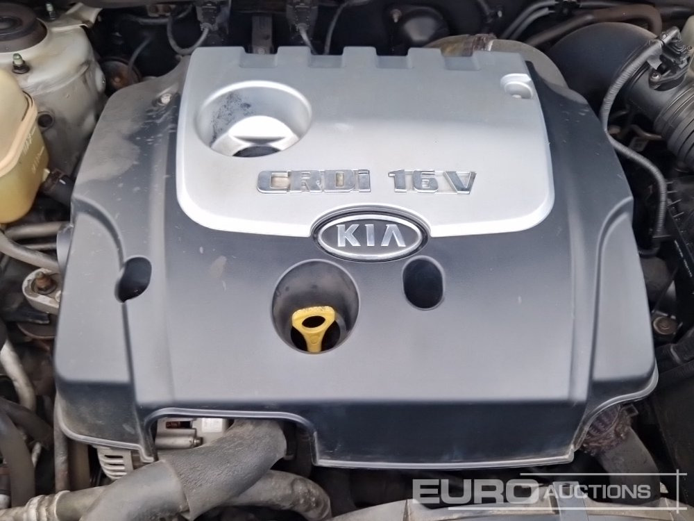 Mobil SUV 2005 Kia Sportage: gambar 14