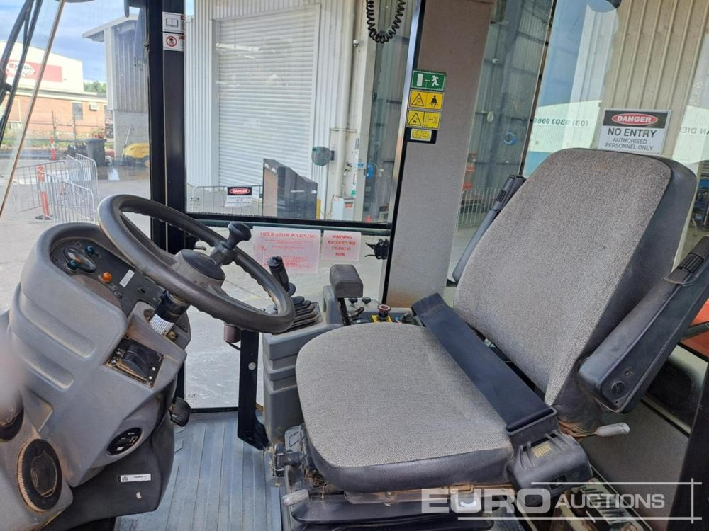 2011 CAT CS74 - Roller: gambar 4 2011 CAT CS74 - Roller: gambar 4