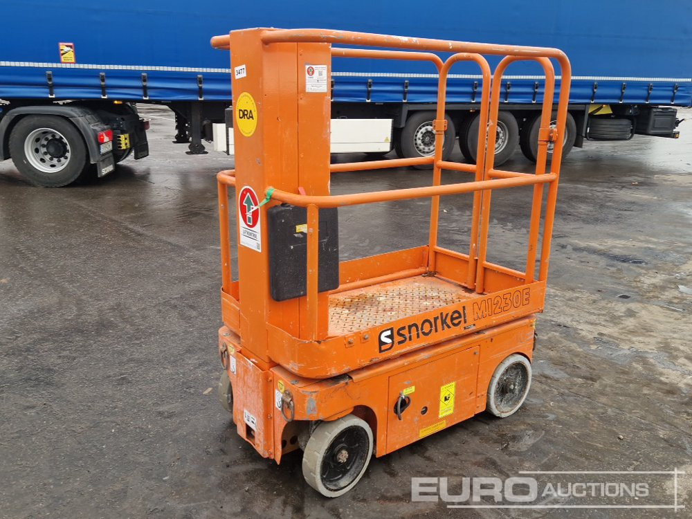 2011 Snorkel M1230E - Lift tiang vertikal: gambar 4 2011 Snorkel M1230E - Lift tiang vertikal: gambar 4