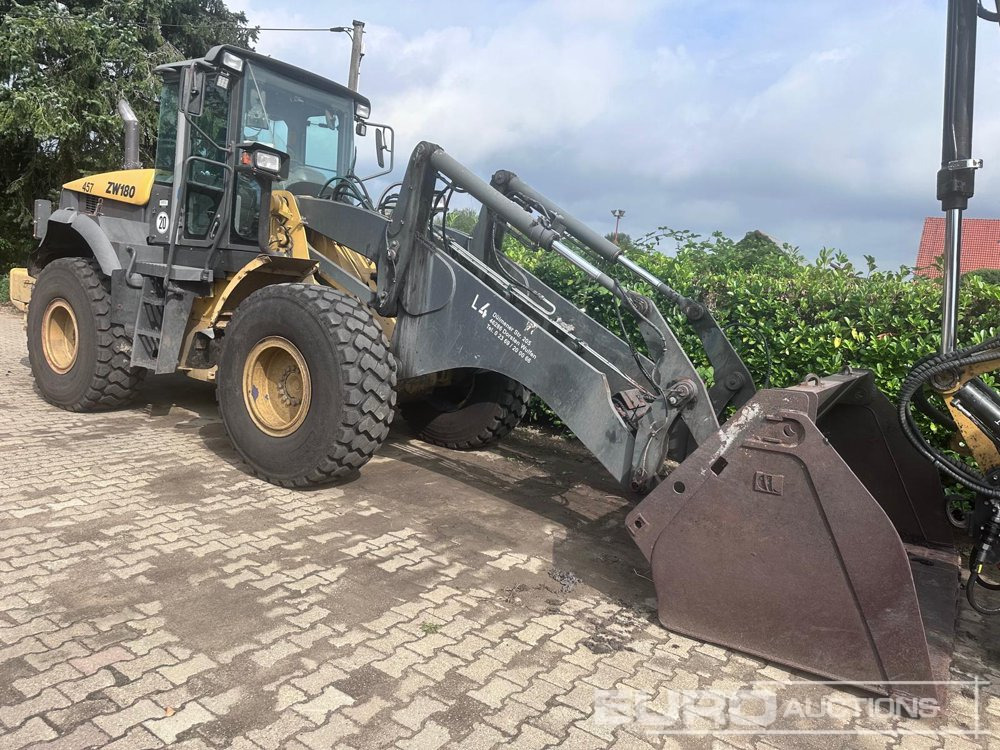 2013 Hitachi ZW180 - Wheel loader: gambar 1 2013 Hitachi ZW180 - Wheel loader: gambar 1