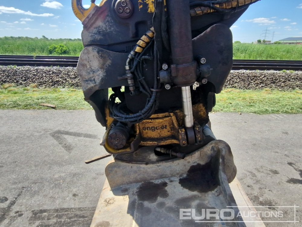 Ekskavator perayap 2014 Volvo EC220DL: gambar 11