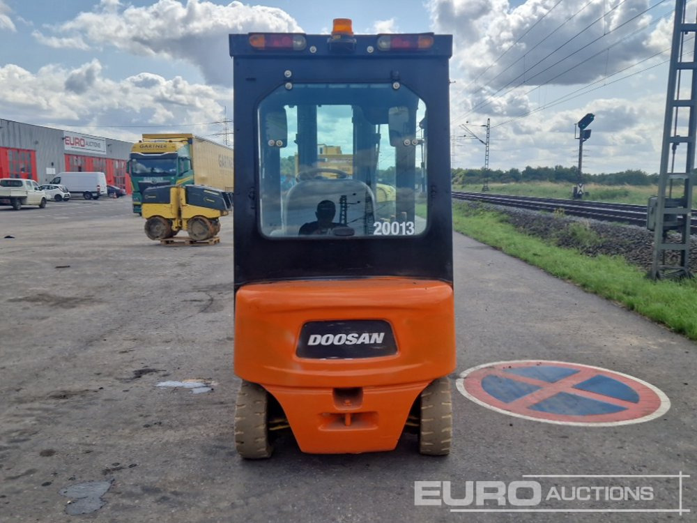 2015 Doosan B20X-5 - Forklift: gambar 4 2015 Doosan B20X-5 - Forklift: gambar 4