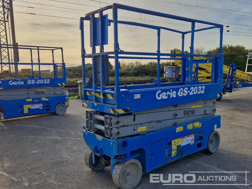 2015 Genie GS-2032 - Scissor lifts: gambar 1 2015 Genie GS-2032 - Scissor lifts: gambar 1