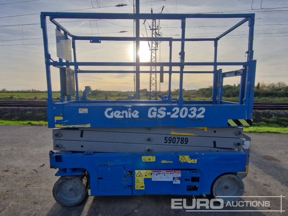2015 Genie GS-2032 - Scissor lifts: gambar 2 2015 Genie GS-2032 - Scissor lifts: gambar 2