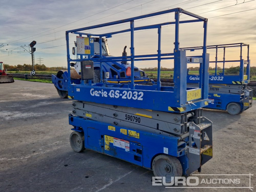 2015 Genie GS-2032 - Scissor lifts: gambar 3 2015 Genie GS-2032 - Scissor lifts: gambar 3