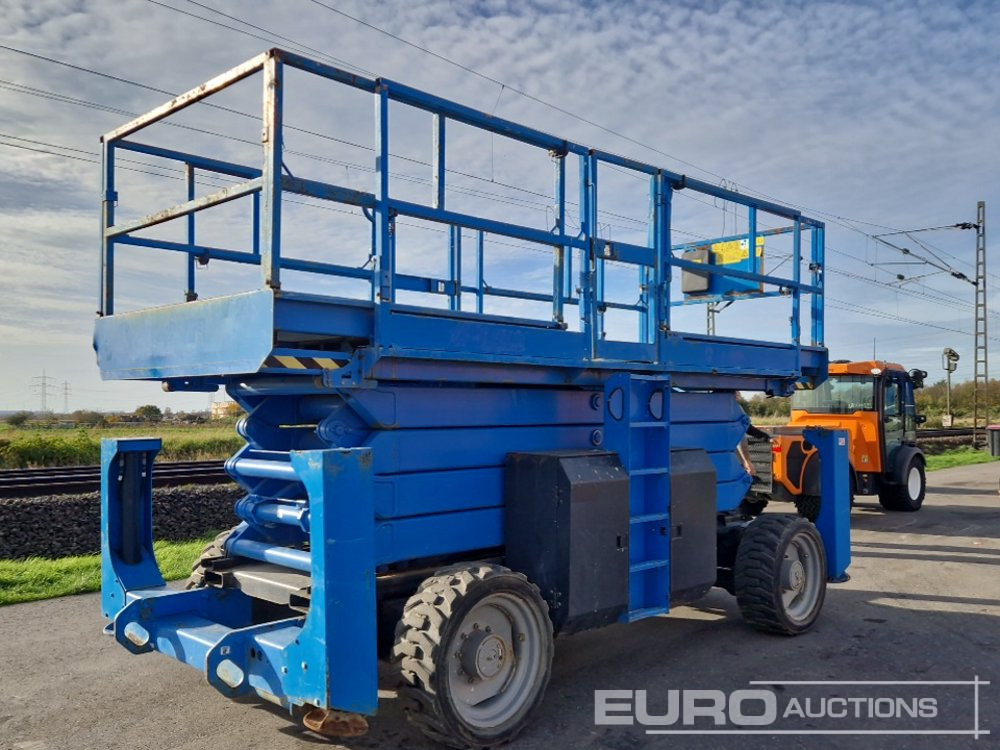 2015 Genie GS-4390 - Scissor lifts: gambar 1 2015 Genie GS-4390 - Scissor lifts: gambar 1