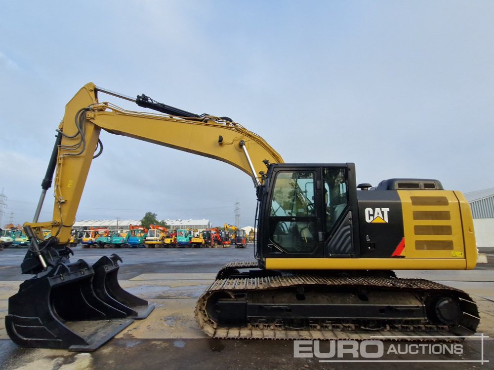 2017 CAT 320FL - Ekskavator perayap: gambar 2 2017 CAT 320FL - Ekskavator perayap: gambar 2