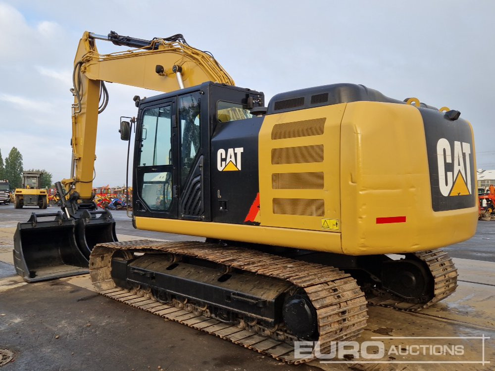 2017 CAT 320FL - Ekskavator perayap: gambar 3 2017 CAT 320FL - Ekskavator perayap: gambar 3