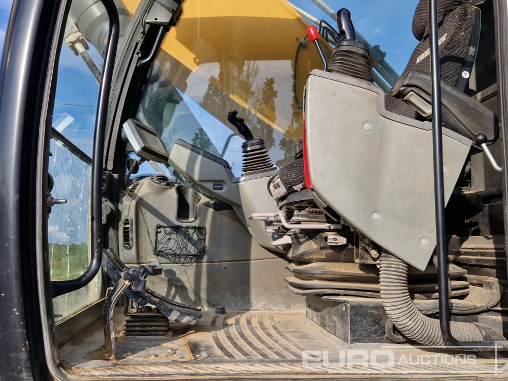Ekskavator perayap 2017 Liebherr R946: gambar 38