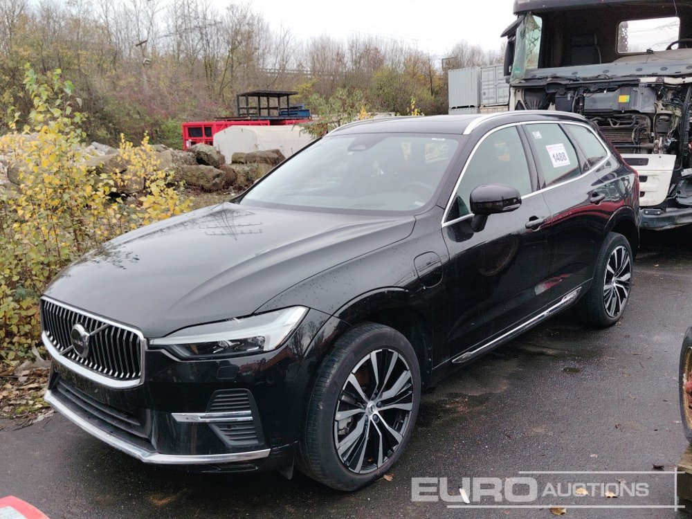 2020 Volvo XC60 T6 AWD Recharge Hybrid Automatic, Leather Seats, Reverse Camera, A/C, Electric Summer Roof (Water Damaged Engine) - Mobil: gambar 1 2020 Volvo XC60 T6 AWD Recharge Hybrid Automatic, Leather Seats, Reverse Camera, A/C, Electric Summer Roof (Water Damaged Engine) - Mobil: gambar 1