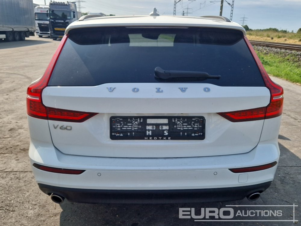 2022 Volvo V60 - Mobil: gambar 4 2022 Volvo V60 - Mobil: gambar 4