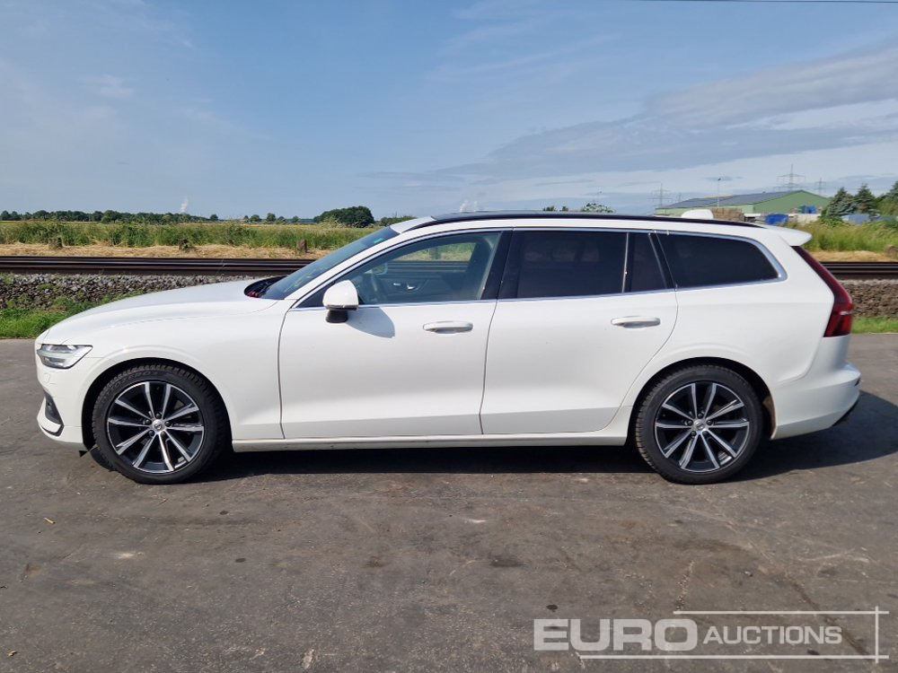 2022 Volvo V60 - Mobil: gambar 2 2022 Volvo V60 - Mobil: gambar 2