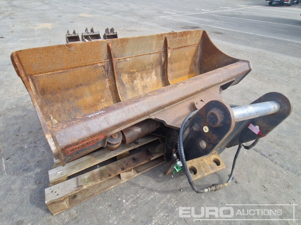 64" Tilt Ditching Bucket to suit 60mm Pin - Ember: gambar 2 64" Tilt Ditching Bucket to suit 60mm Pin - Ember: gambar 2