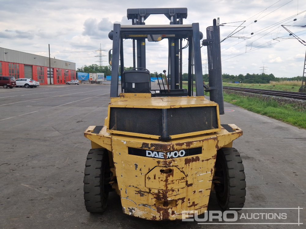 Daewoo D50 - Forklift: gambar 4 Daewoo D50 - Forklift: gambar 4