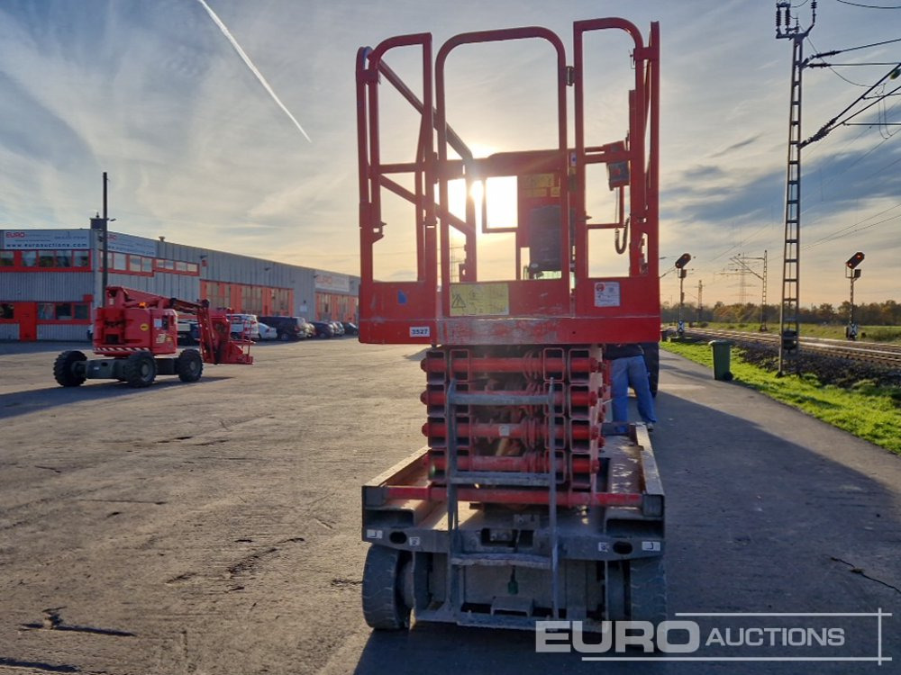 Genie Electric Scissor Lift, Extending Deck, Non Marking Tyres - Scissor lifts: gambar 3 Genie Electric Scissor Lift, Extending Deck, Non Marking Tyres - Scissor lifts: gambar 3