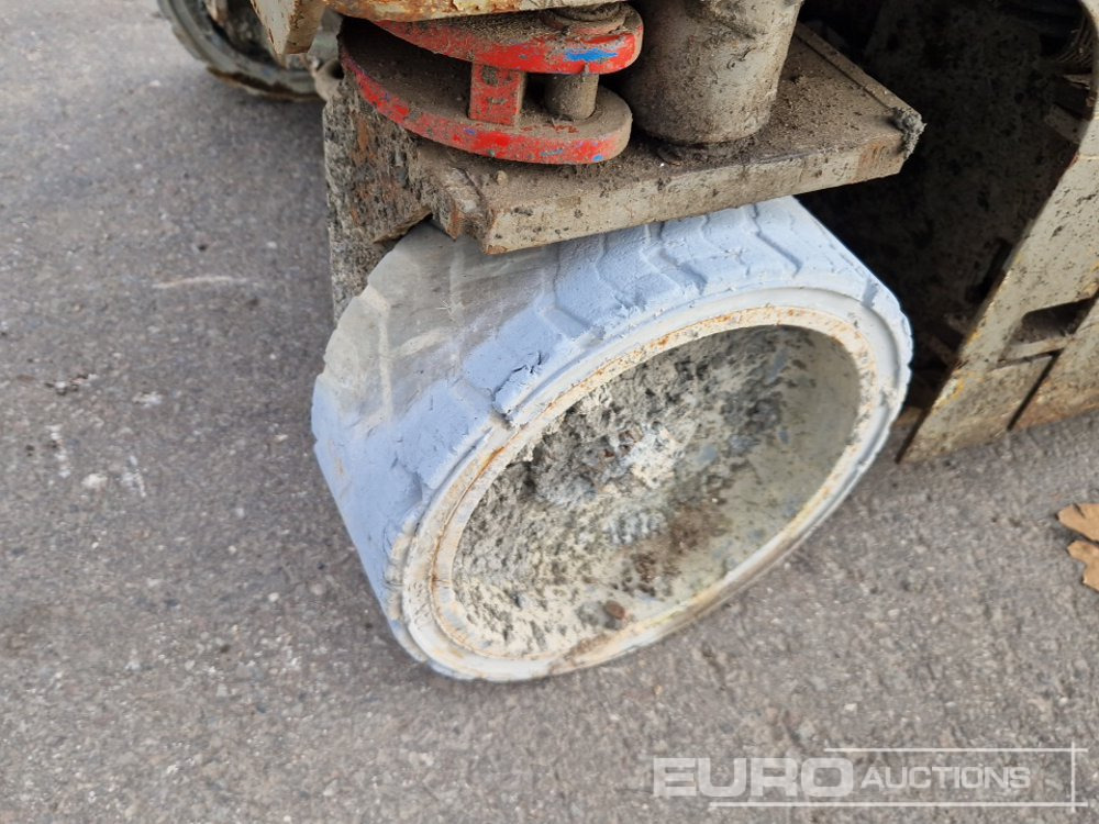 Platform pengangkat Genie Electric Scissor Lift: gambar 6