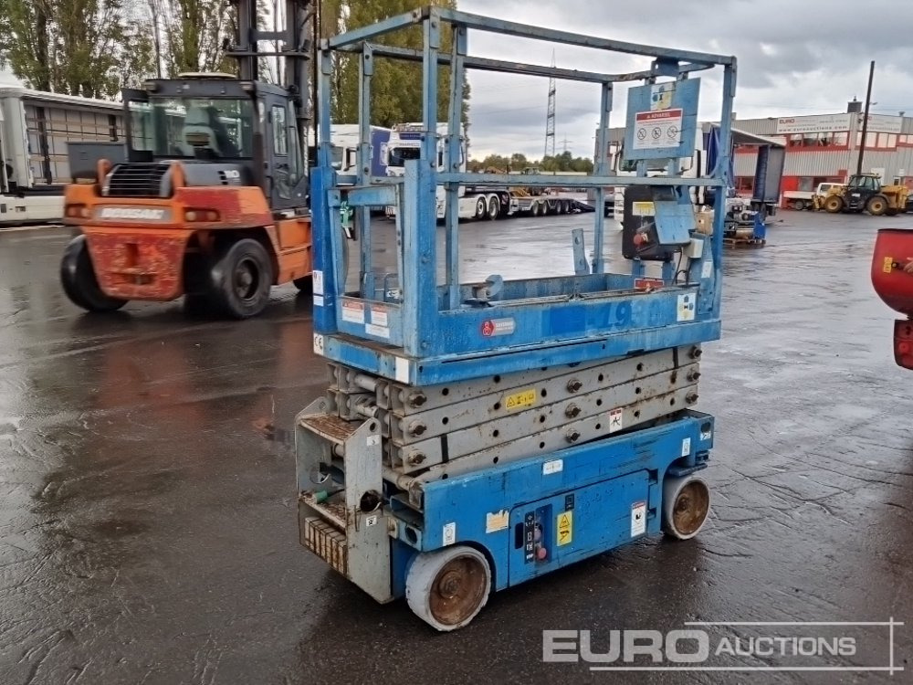 Genie GS-1930 - Platform pengangkat: gambar 4 Genie GS-1930 - Platform pengangkat: gambar 4