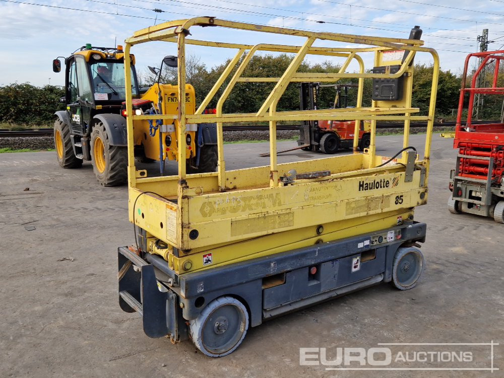 Haulotte Compact 8 - Scissor lifts: gambar 1 Haulotte Compact 8 - Scissor lifts: gambar 1