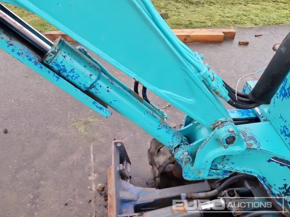 Ekskavator mini Kobelco SK007: gambar 19